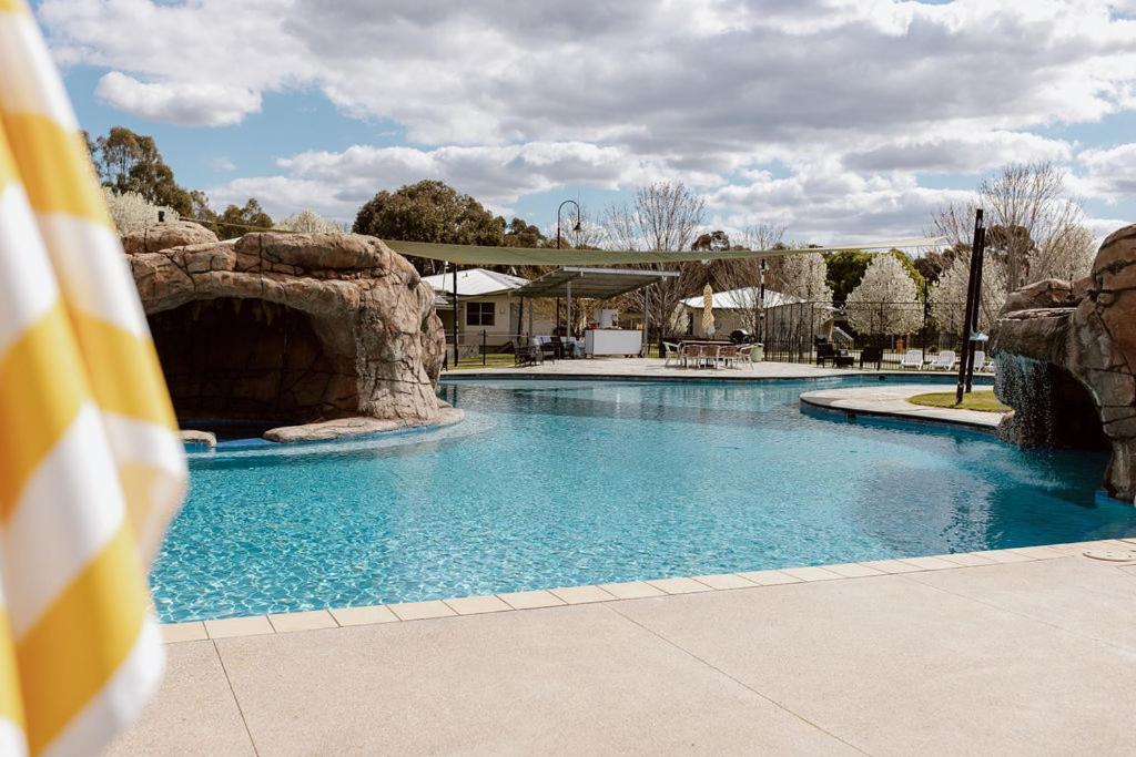 Tindarra Resort Moama Exterior photo